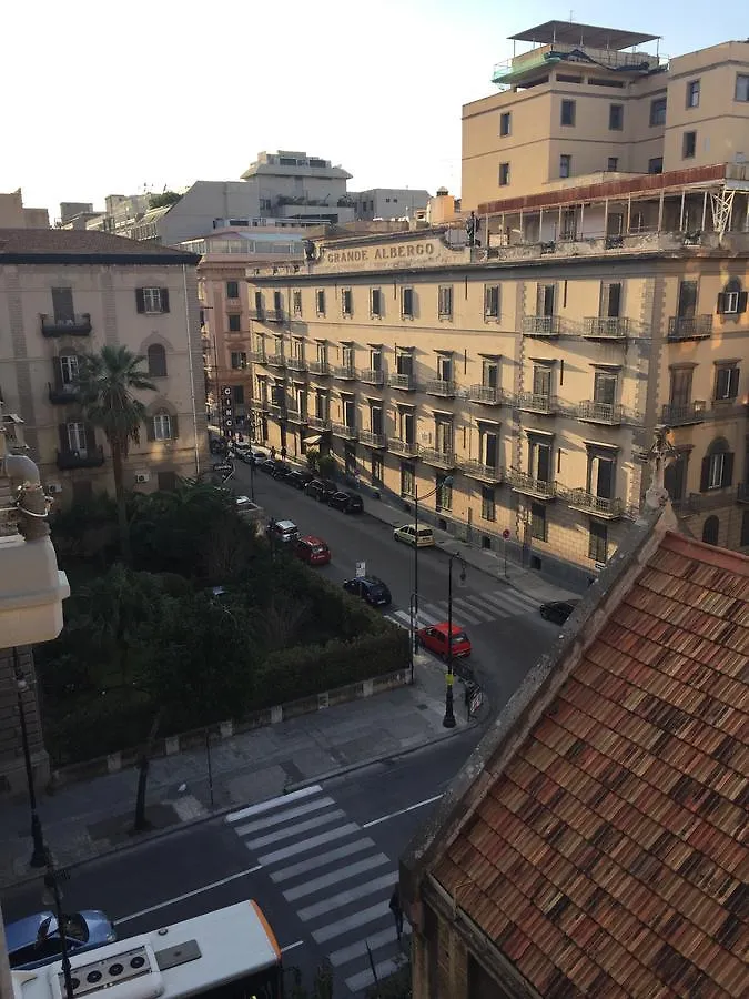 ***  Morfeo 2 Locazioni Turistiche Bed & Breakfast Palermo Italy